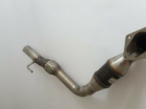 VW Polo 6R GTi 1.4TSi 180PS Performance Downpipe 89 auf 63 100Zeller Metallkat Clubsport Elite